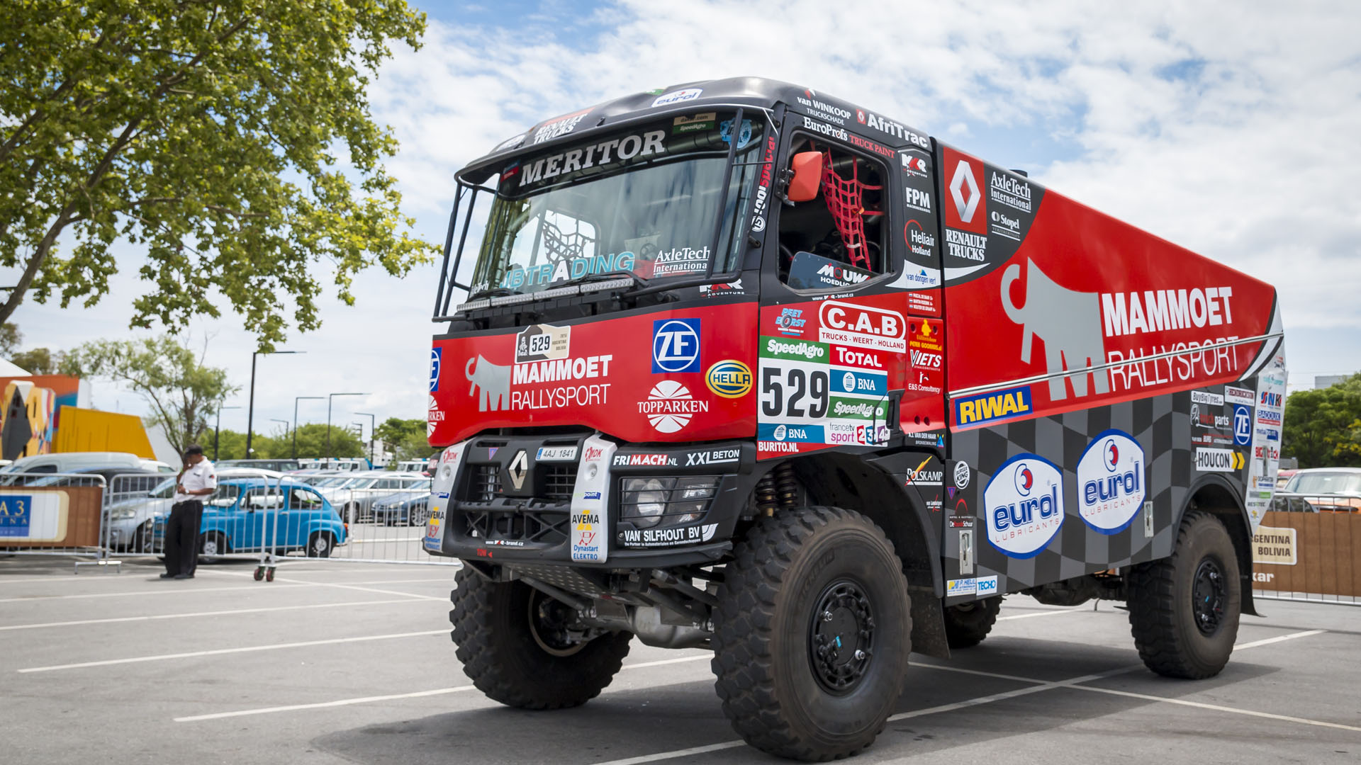 Photography by Joost Geertsen — image 10